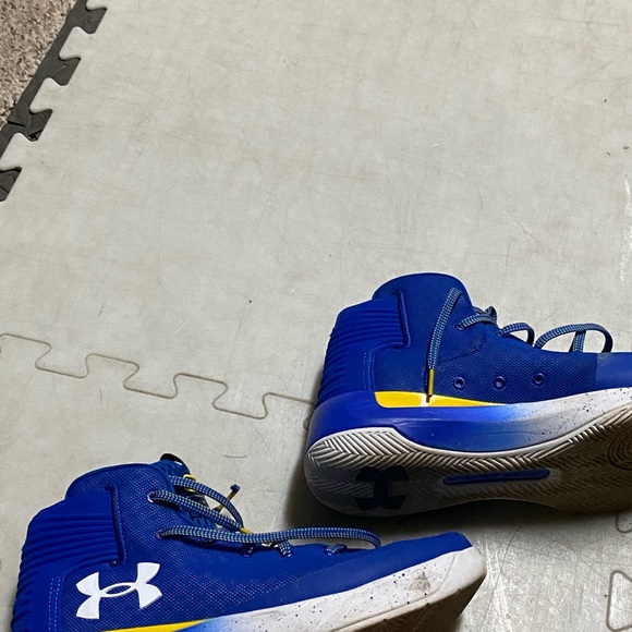Men’s under armour shoes size 10 - Picture 2 of 3